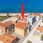 Niko Apartman *